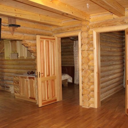 Privatna Sadiba Chalet オリアウチック エクステリア 写真
