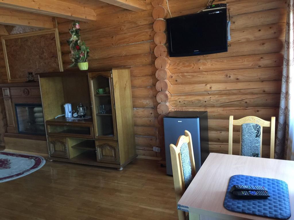 Privatna Sadiba Chalet オリアウチック エクステリア 写真